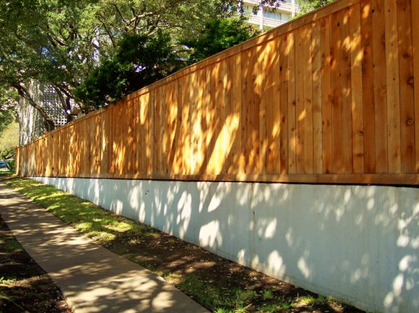 Wood Fence with Steel Supports - Image 2