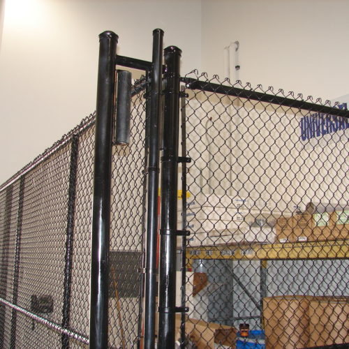 Black Chain Link Storage_Bin_gate