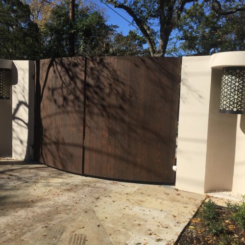 1_Curved Custom Wood Gate