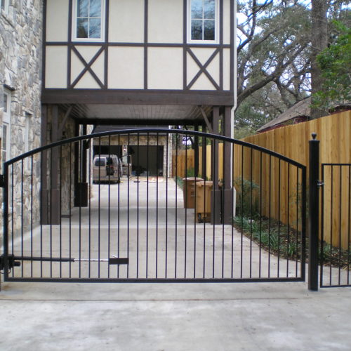 2-Rail-Wood-Iron-Combo-Gate