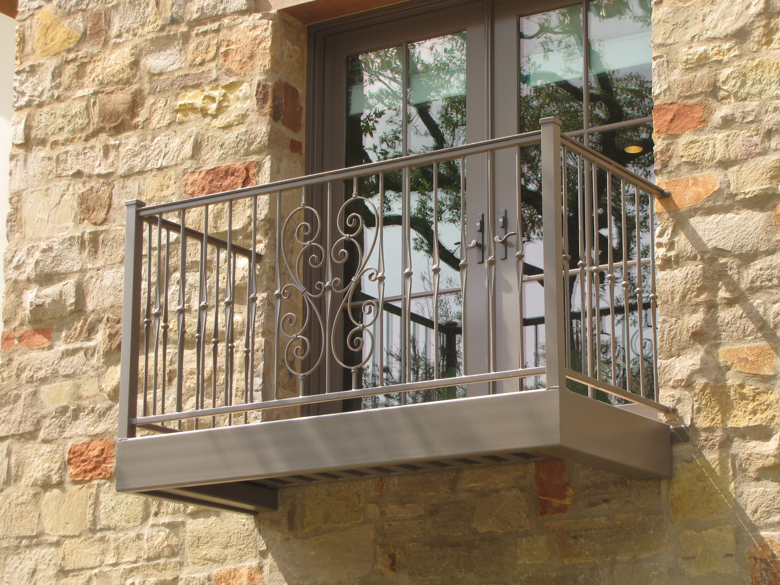 2_Balcony Railing