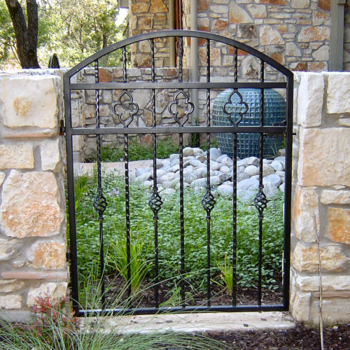 2b_Iron Walk Gate w Baskets