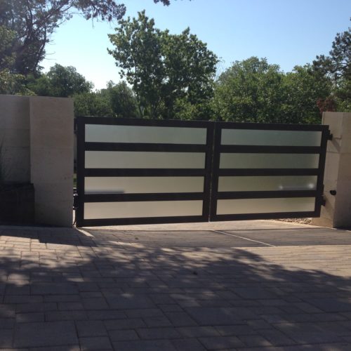 4b_Aluminum Contemporary Driveway Gate