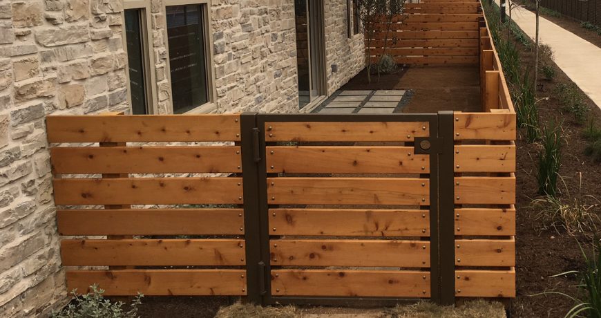 How Long Does Vinyl Fencing Last?