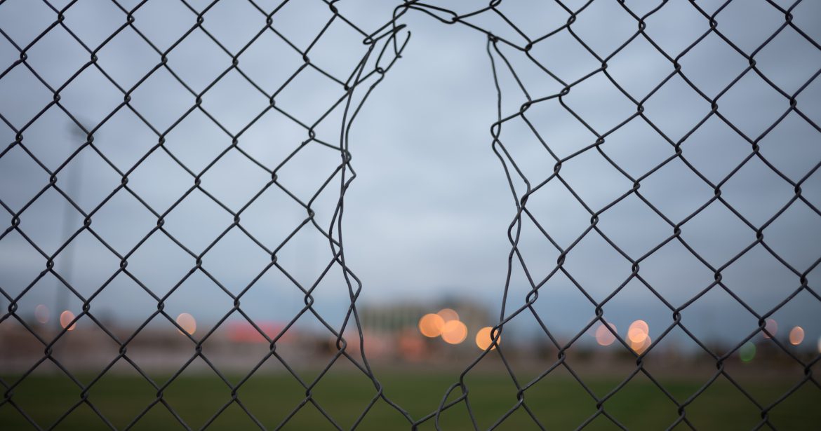 How to Install Chain Link Fence on Uneven Ground