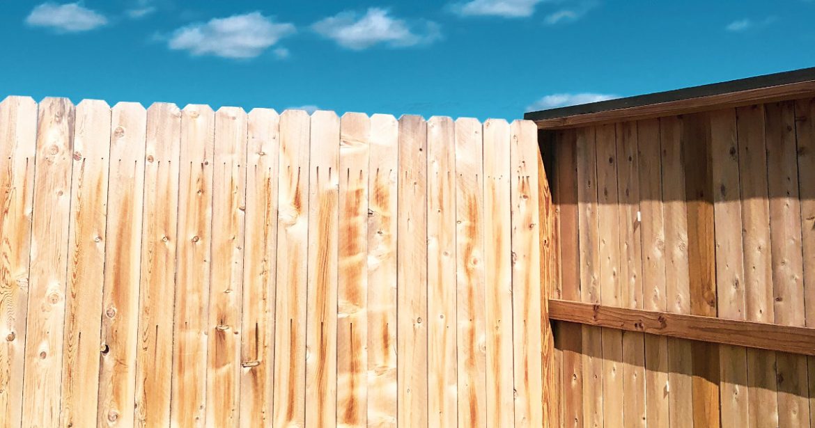 how to restore a cedar fence