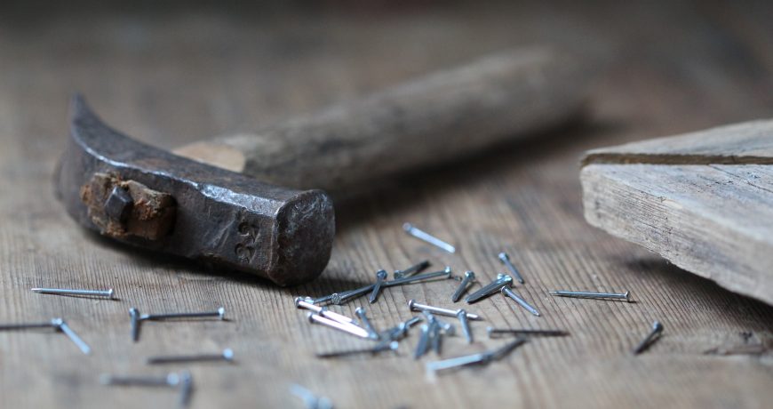 what size nails for cedar fence